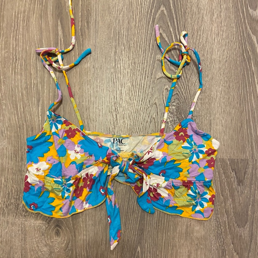 NWOT Floral Pacsun tie crop top